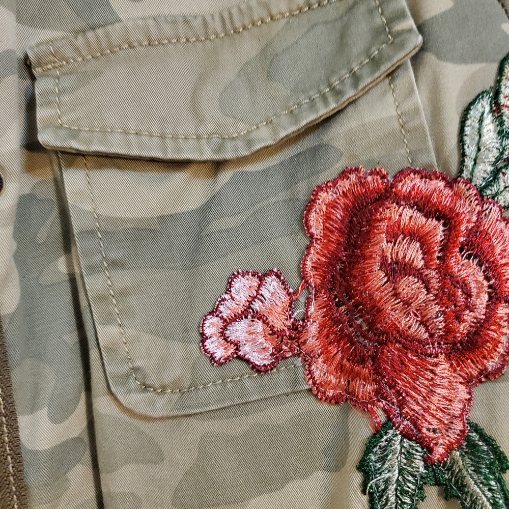 Ladies Jacket - Picture 5 of 9